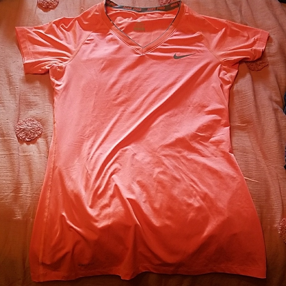 Nike Pro fitted short-sleeve shirt